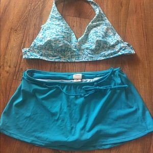 Merona M/L Swimsuit Set. Great for summer fun ☀️